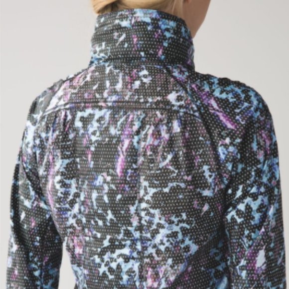 🦄RARE Lululemon Back Pack It Jacket -Floral Sport - Picture 5 of 16